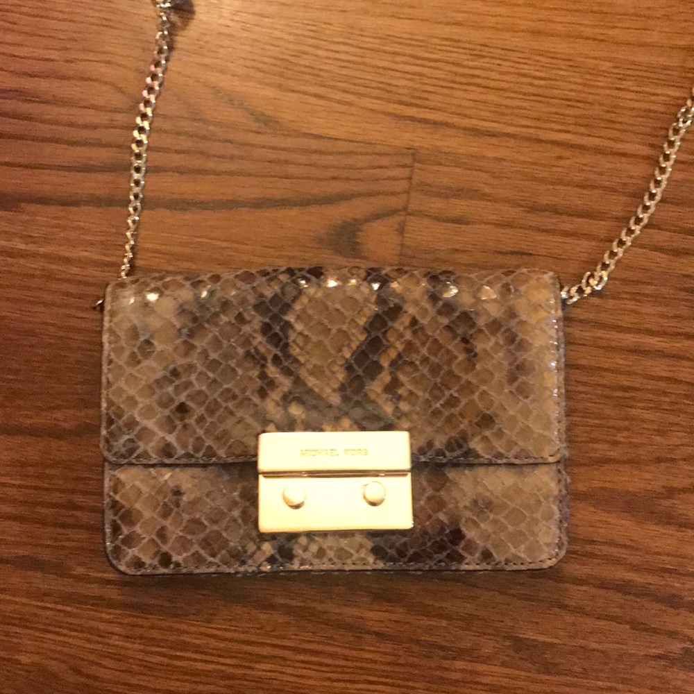 USED micheal kors brown patterned cross body
